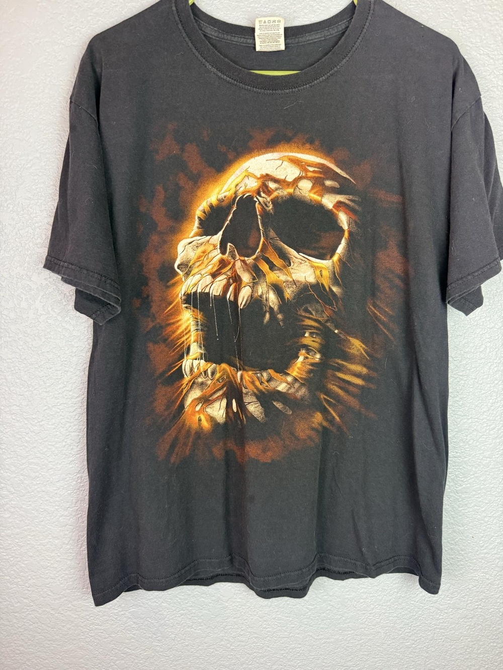 Fruit Of The Loom Shirt Mens Large Black Flaming Skull Graphic Tee Horror Gothic